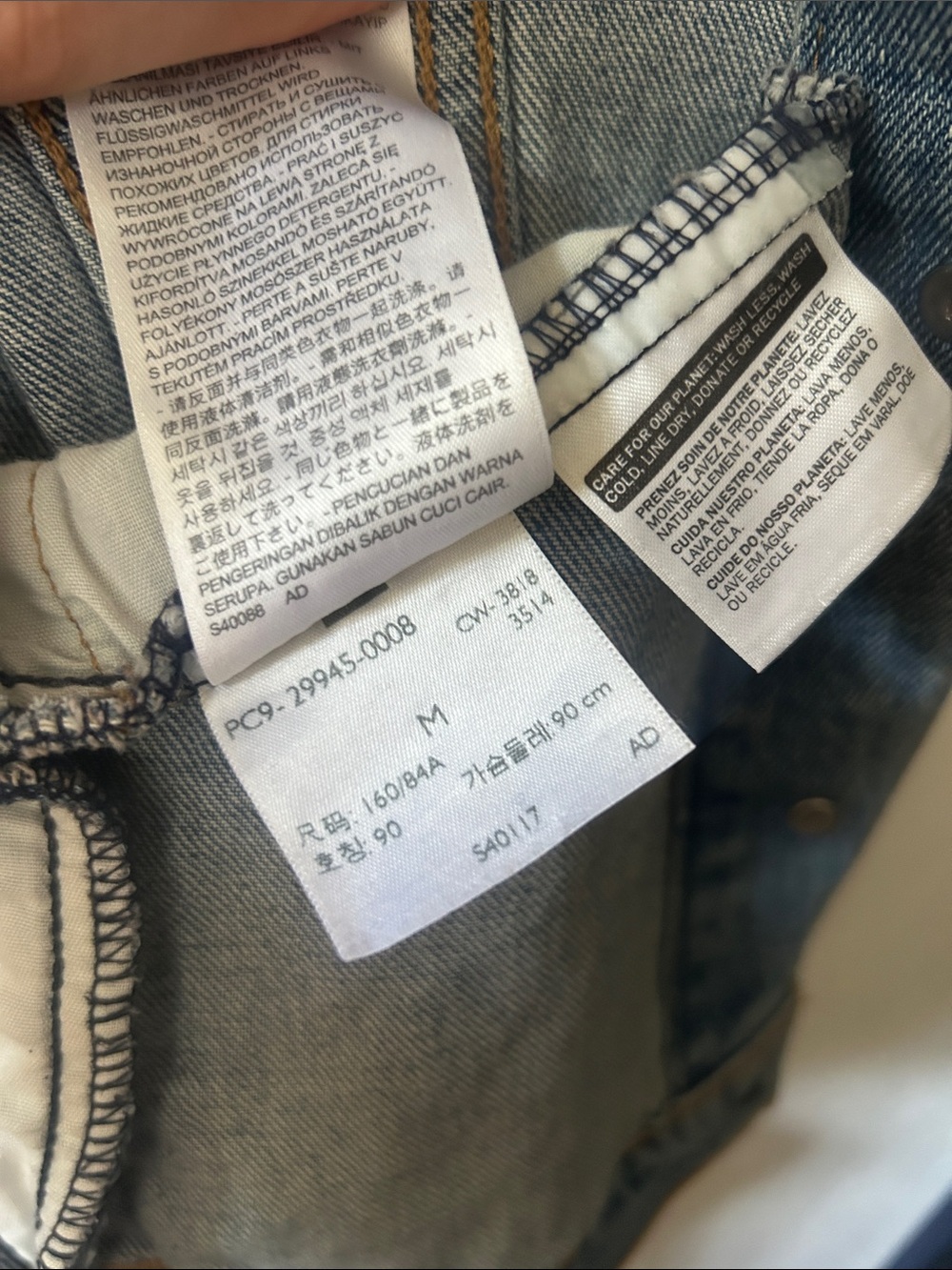 Levi's Light Blue Washed Denim Trucker Jacket - Picture 3 of 3